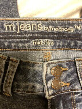m jeans by Maurices ~ Size Medium ~ 26 Inch Inseam